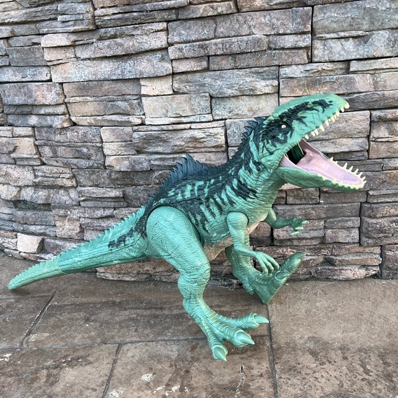 Jurassic Park Giganotosaurus - Picture 3 of 14
